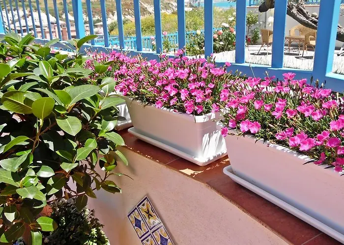 La Roccia Bianca Bed and breakfast